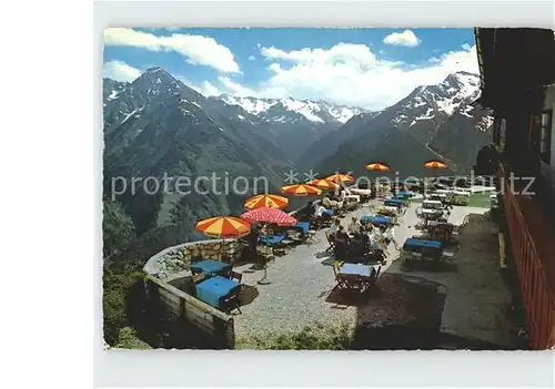 Zillertal Geschoesswandhuette mit Alpenpanorama Kat. Regionales