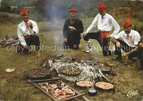 Trachten Frankreich Pays Catalan Cargolade Grillen  Kat. Trachten