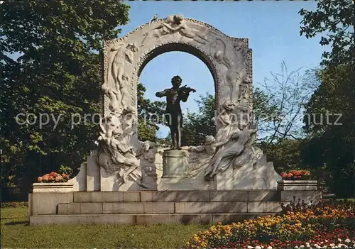 Strauss Johann Denkmal Wien / Komponist /