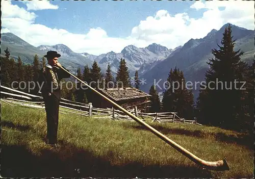 Alphorn Alphornblaeser Buendner-Bergen Clavadeleralp ob Davos  / Musik /