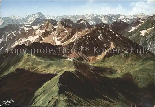 Kleinwalsertal Kanzelwandgebiet Alpenpanorama Fliegeraufnahme Kat. Oesterreich