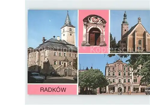 Radkow Osada przy starym trakcie z Klodzka do Broumova Portal kamienicy Kosciol przebudowany Fragment rynku