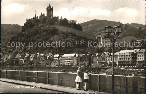 Cochem Mosel Partie am Fluss Blick zur Reichsburg Kat. Cochem