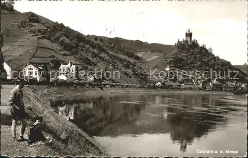 Cochem Mosel Uferpartie am Fluss Blick zur Reichsburg Kat. Cochem