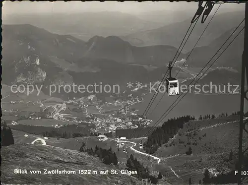 St Gilgen Salzkammergut Blick vom Zwoelferhorn Seilbahn Kat. St Gilgen Wolfgangsee