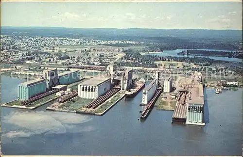 Ontario Canada Aerial View of the giant grain elevators of the Canadian Lakehead City Kat. Kanada