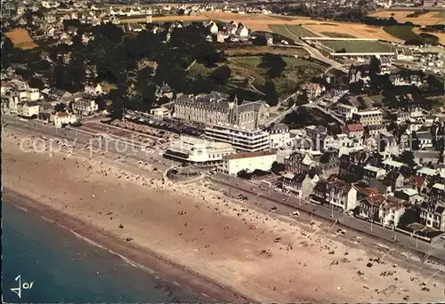 Val Andre La grande plage et le Casino Fliegeraufnahme Kat. Pleneuf Val Andre