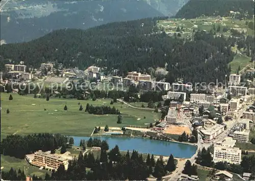 Crans sur Sierre Vue du centre de la station et du golf Kat. Crans Montana