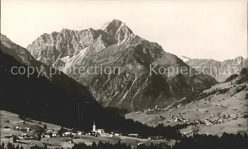 Riezlern Kleinwalsertal Vorarlberg mit Hirschegg Mittelberg und Widderstein Kat. Mittelberg