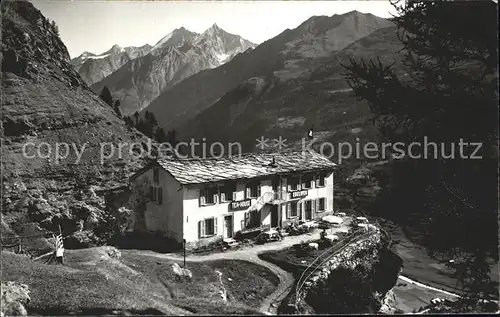 Zermatt VS Pension Restaurant Edelweiss mit Dom und Taeschhorn Kat. Zermatt