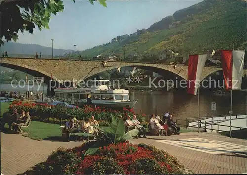 Cochem Mosel Uferanlagen Bruecke Fahrgastschiff Kat. Cochem