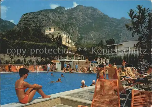 Limone sul Garda Hotel Ideal di Risatti Attilio La piscina Kat. 