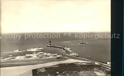 Rostock Warnemuende Blick zur Mole Leuchtturm Kat. Rostock