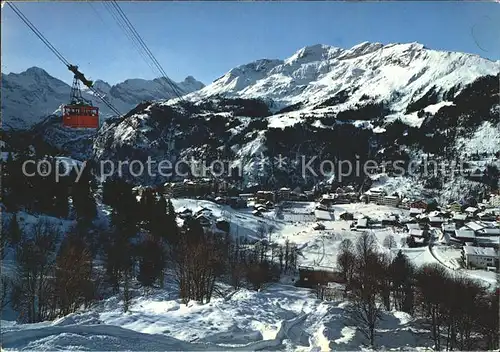 Wengen BE Wintersportplatz mit Maennlichen Luftseilbahn Alpenpanorama Kat. Wengen