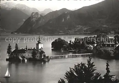 Gmunden Salzkammergut am Traunsee Fliegeraufnahme mit Schloss Ort im See Forstschule Kat. Gmunden