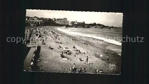 Biarritz Pyrenees Atlantiques Vue d ensemble de la Grande Plage depuis l Hotel du Palais Kat. Biarritz