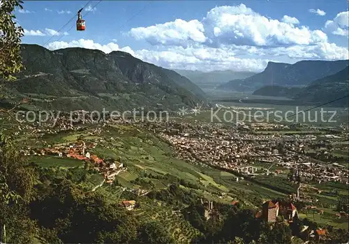 Meran Merano Fliegeraufnahme Dorf und Schloss