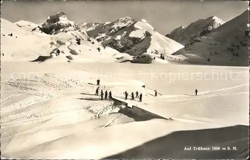 Truebsee OW Skifahrer Wintersportplatz Alpenpanorama  Kat. Engelberg