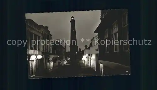 Borkum Nordseebad Strandstrasse mit Leuchtturm bei Nacht / Borkum /Leer LKR