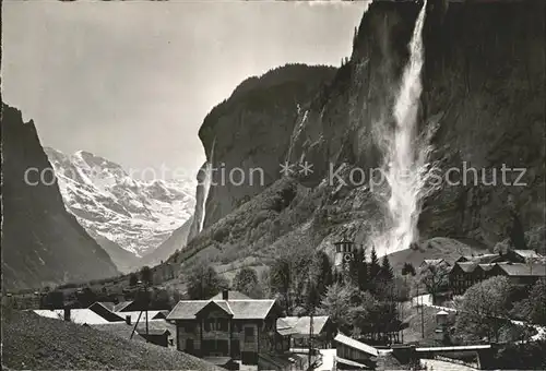 Lauterbrunnen BE mit Staubbachfall Wasserfall Kat. Lauterbrunnen