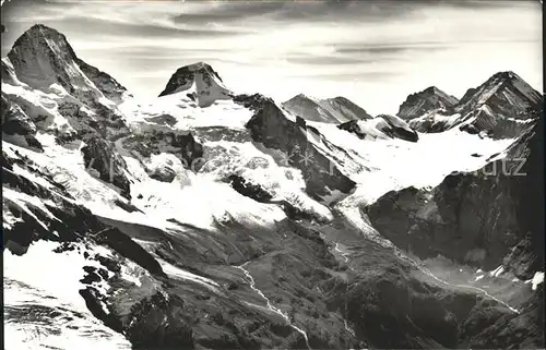 Rottal Huette Breithorn Bluemlisalp Gebirgspanorama Berner Alpen Kat. Lauterbrunnen