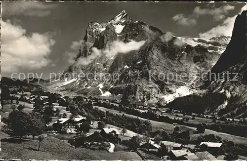 Grindelwald Dorfpartie mit Wetterhorn Kat. Grindelwald