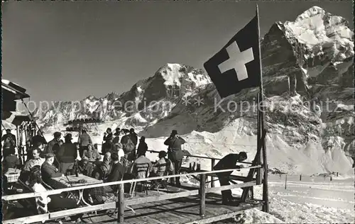 Grindelwald Bergrestaurant First Terrasse mit Wetterhorn Kat. Grindelwald