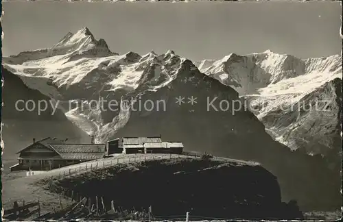 Grindelwald Bergstation Firstbahn mit Schreckhorn Fiescherhorn Kat. Grindelwald