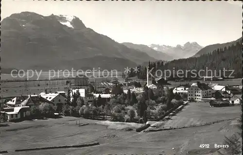 Bevers GR Gesamtansicht mit Alpenpanorama / Bevers /Bz. Maloja