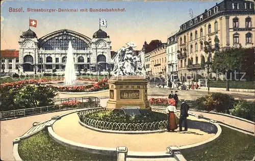 Basel BS Strassburger Denkmal mit Bundesbahnhof Schweizer Flagge Fontaene Kat. Basel