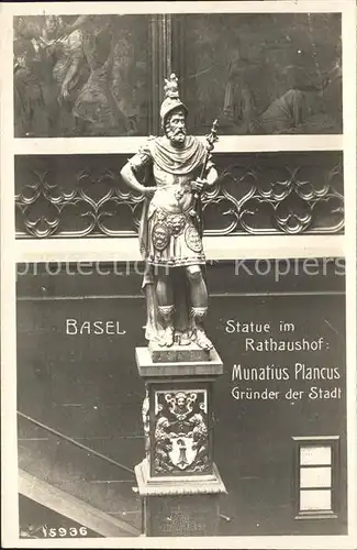 Basel BS Statue im Rathaushof Munatius Plancus Gruender der Stadt Kat. Basel
