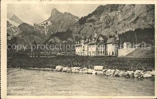 Kandersteg BE Bahnhof der Loetschbergbahn mit Kander und Gellihorn Kat. Kandersteg