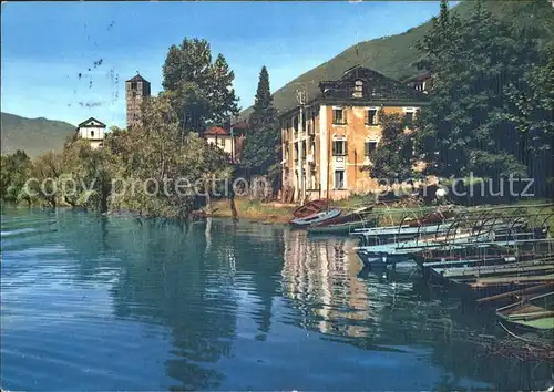 Rivapiana Lago Maggiore Der Seehafen und die Kirche von S. Quiricio Kat. Minusio