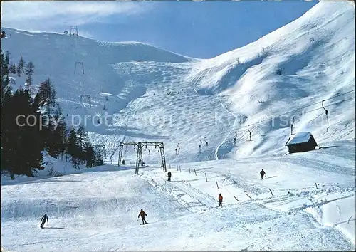 Fiss Tirol Schigebiet Skilift Skifahrer / Fiss /Tiroler Oberland