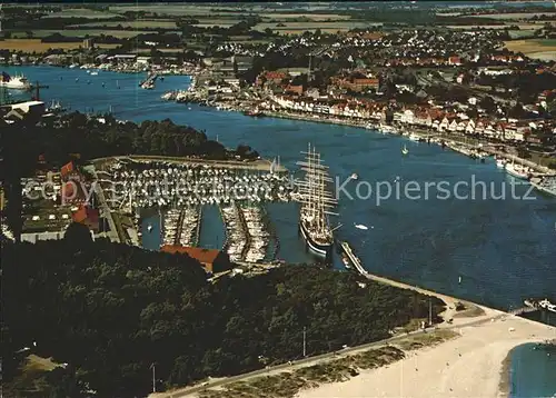 Travemuende Ostseebad Ostseeheilbad Hafen Segelschiff Fliegeraufnahme / Luebeck /Luebeck Stadtkreis