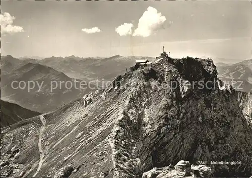 Nebelhorn Gipfel mit Gipfelhuette Oberstdorf  Kat. Oberstdorf