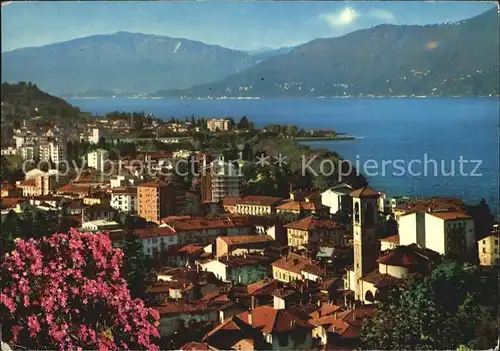 Luino Gesamtansicht mit See Kat. Lago Maggiore