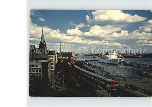 Hamburg Passagierschiff an der ueberseebruecke Kat. Hamburg