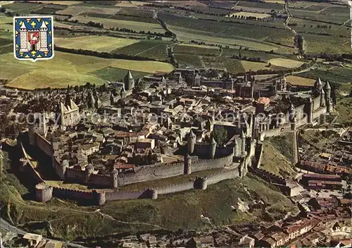 Carcassonne Vue d ensemble des remparts en double enceinte Il ne faut pas mourir Vue aerienne Kat. Carcassonne