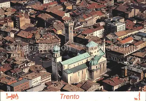 Trento Panoramica del Duomo e Palazzo Pretorio Veduta aerea Kat. Trento