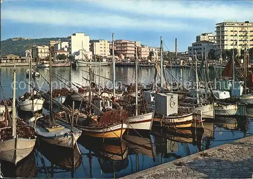 Cattolica Gabicce Berge Hafen Kat. Cattolica