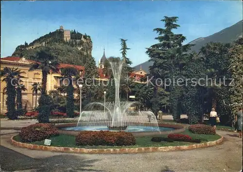 Arco Trentino Neuer Brunnen in den Gaerten Kat. Italien