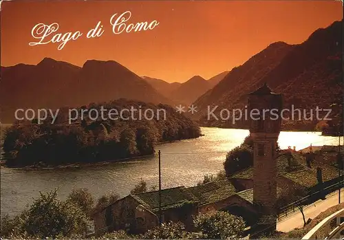 Lago di Como Gotische Tuerme und die Insel Comacia Kat. Italien