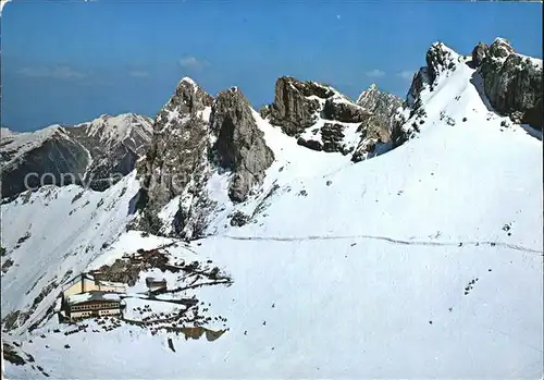 Garmisch Partenkirchen Karwendelgebirge Bergstation und gipfelkreuz Kat. Garmisch Partenkirchen