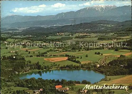 Maltschachersee Feriendorf mit Hochobir Karawanken Fliegeraufnahme Kat. Feldkirchen in Kaernten