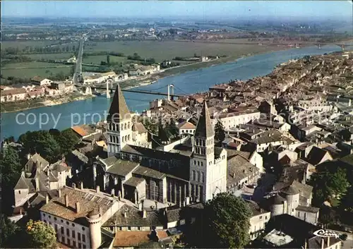 Tournus Eglise Vue generale aerienne Kat. Tournus