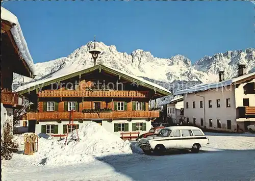 Ellmau Tirol Strassenmotiv mit Postbauernhof und Wildem Kaiser Kat. Ellmau