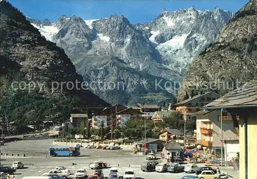 Courmayeur Aosta Un angelo di panorama La catena del Monte Bianco Il Dente del Gigante Kat. Aosta