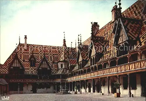 Beaune Cote d Or Burgund La Cour d Honneur Le Puits Kat. Beaune