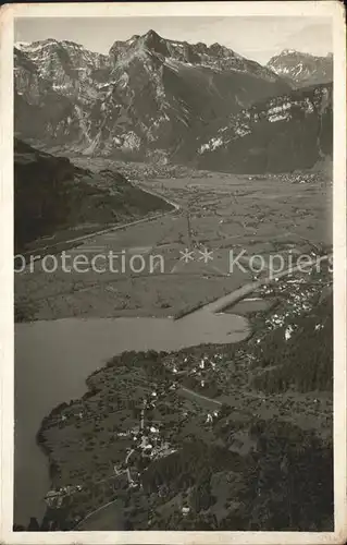 Amden SG Blick auf den Durchschlaegi auf Linthebene und Glarneralpen Kat. Amden